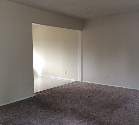 3rd image of 3701 Green Ash Ct