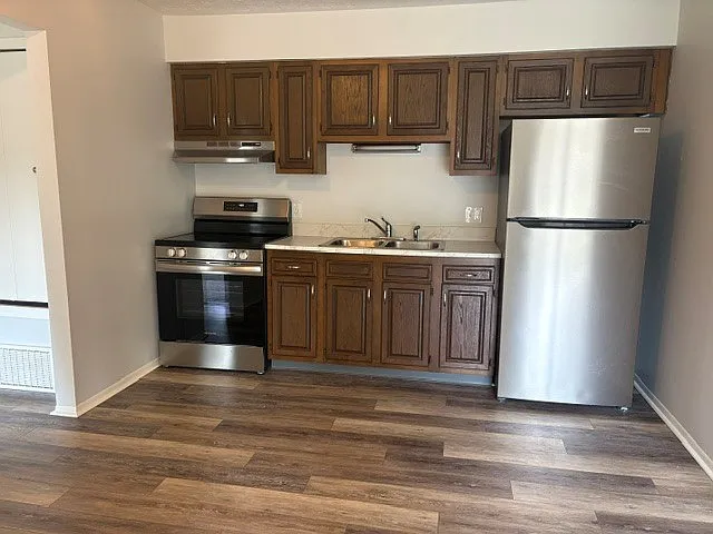 1700 Beechwood Ave NE #7 — Photo 9