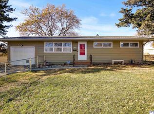 4334 N 56th St, Omaha, NE 68104