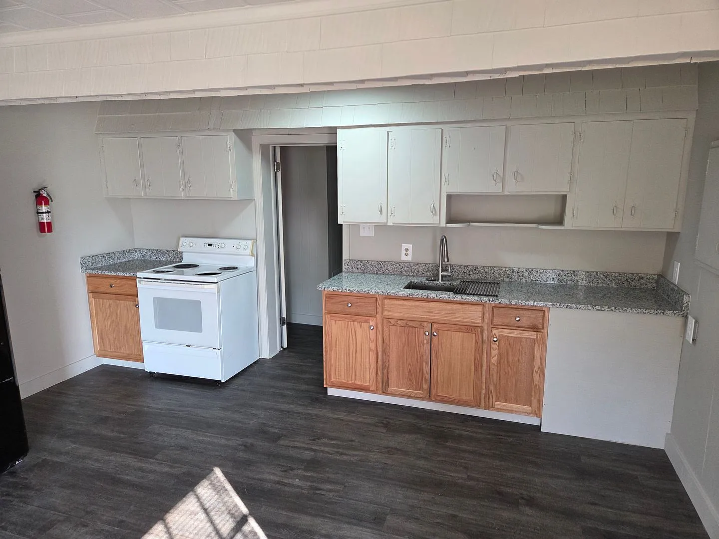 Shady Oak Apartments — Photo 1