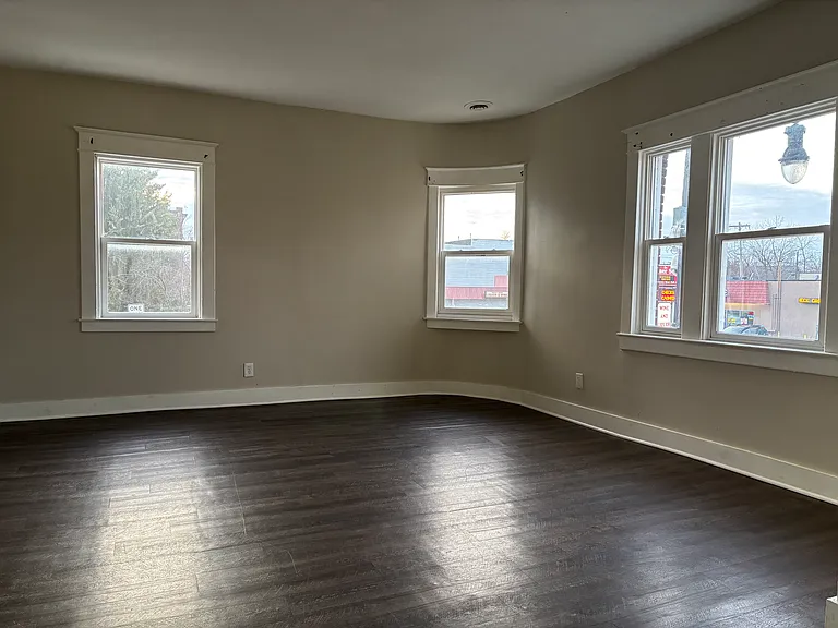 1-395 Connecticut St — Photo 7
