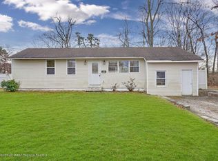 222 Sprucewood Dr, Brick, NJ
