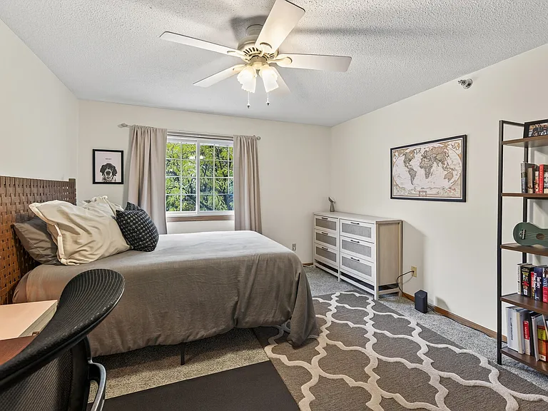 2597 Bedford Ct — Photo 21