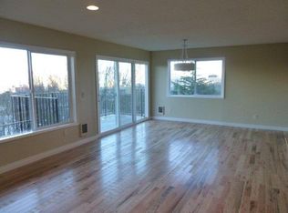 1501 SW Hall St #A, Portland, OR 97201