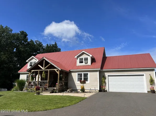 27 Oak Hill Road, Averill Park, NY 12018