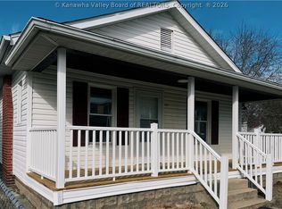 123 10th Ave, South Charleston, WV 25303