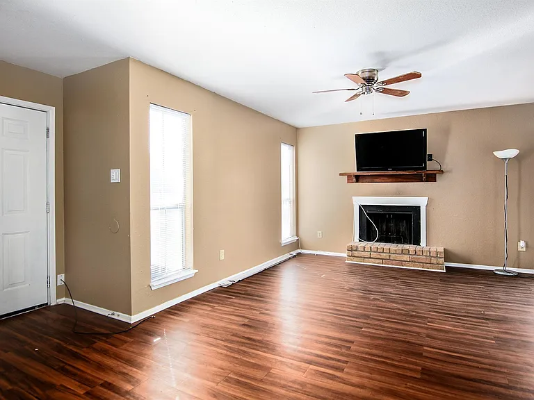 18511 Egret Bay Blvd #606 — Photo 2