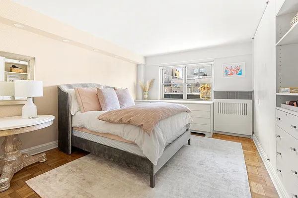 Sold by Compass | media 8