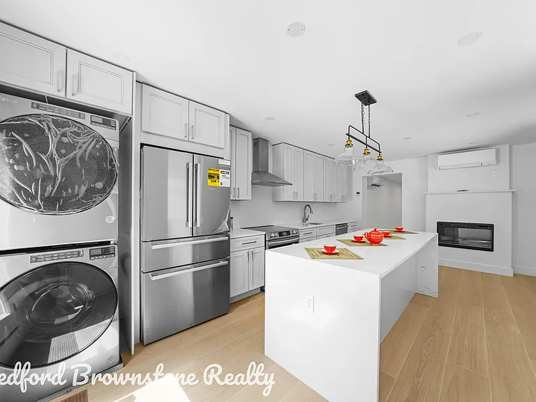 360 Jefferson Ave #Penthouse 1 — Photo 4