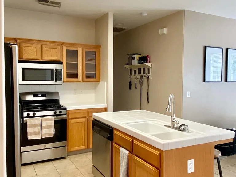 6083 E Dayton Ave — Photo 5