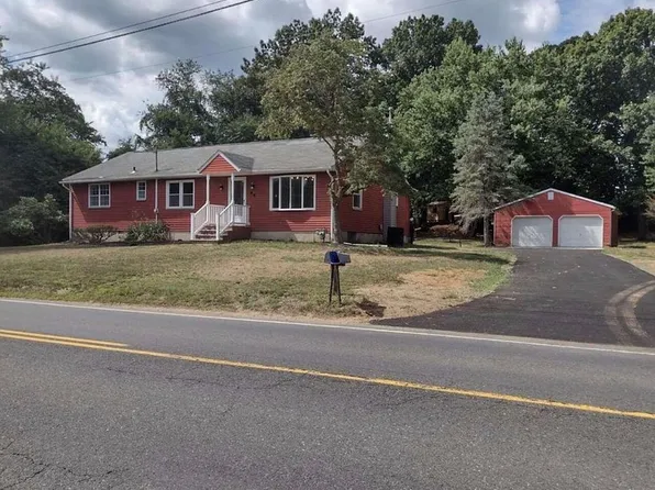 44 Sweetmans Ln, Manalapan, NJ 07726