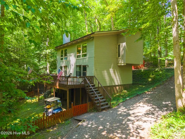 1410 Village Road, Murphy, NC 28906