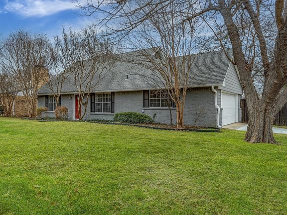 3rd image of 1624 Aldridge Dr