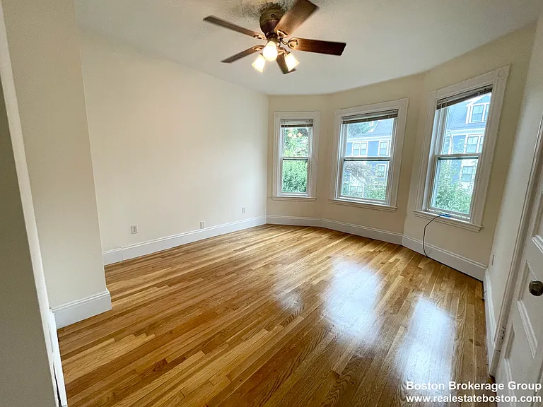 72 Roseclair St #2 — Photo 3