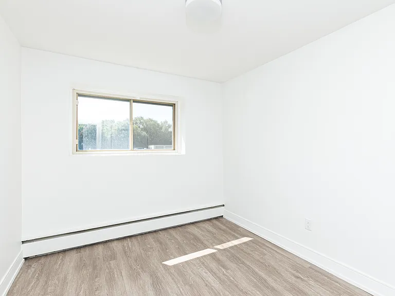 321 Marland Ave — Photo 6
