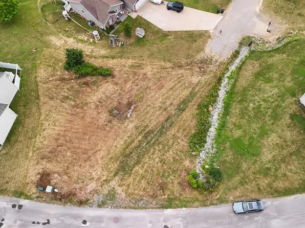 315 Double Eagle Ln, Maidsville, WV 26541