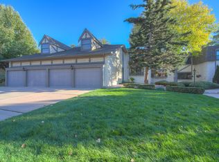 3515 S Hillcrest Dr APT 2, Denver, CO 80237