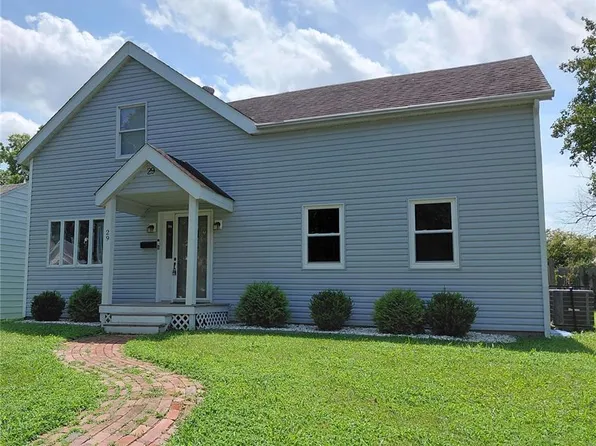 29 N Michigan Ave, Belleville, IL 62221