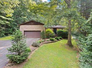 207 Mint Way, Flat Rock, NC 28731