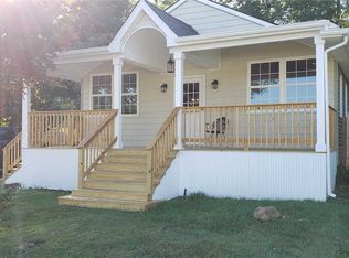 88 Maple Rd, Rocky Point, NY 11778