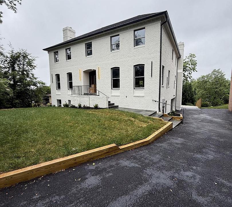 1st image of 6002 Onondaga Rd