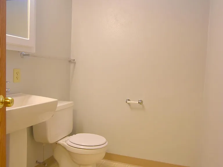 6706 Spring Grove Ct #6706 — Photo 15