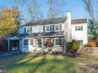 1135 Maplecrest Cir, Gladwyne, PA 19035