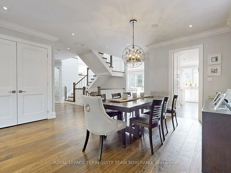 17 Southgate Ave — Photo 7