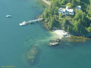 43 Fogg Rd, Vinalhaven, ME 04863
