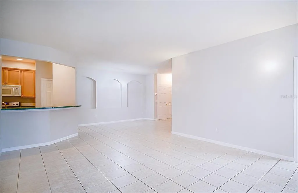 3 bed, 2.0 bath, 1495 sqft, $1,750 — Photo 4