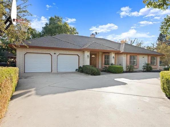 8630 River Oaks Dr, Oakdale, CA 95361