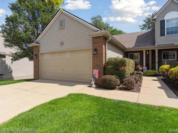 348 Newberry Ln, Howell, MI 48843