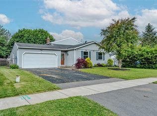 125 Constance Way E, Rochester, NY 14612