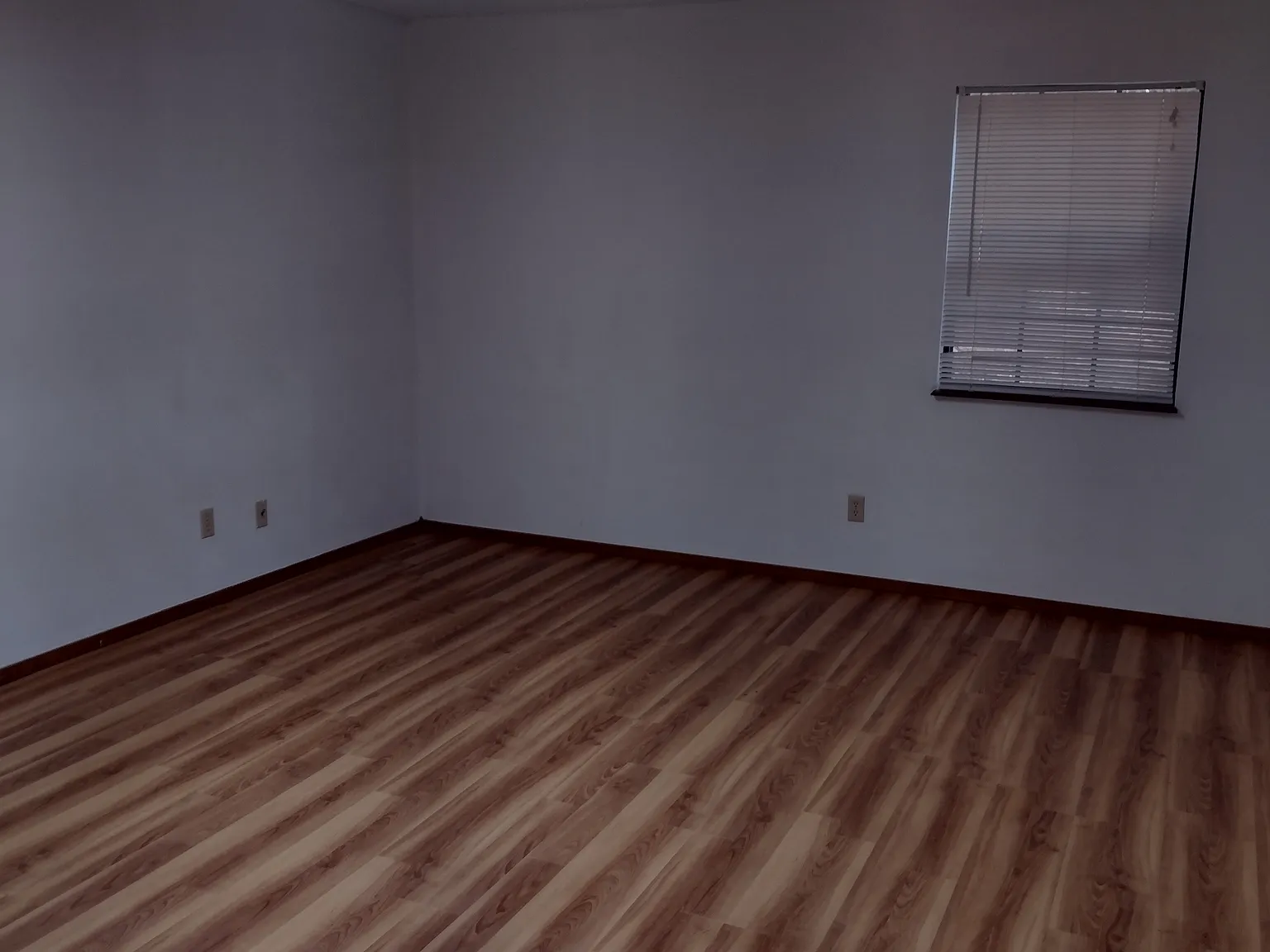 3 bed, 1600 sqft, $1,900 — Photo 1