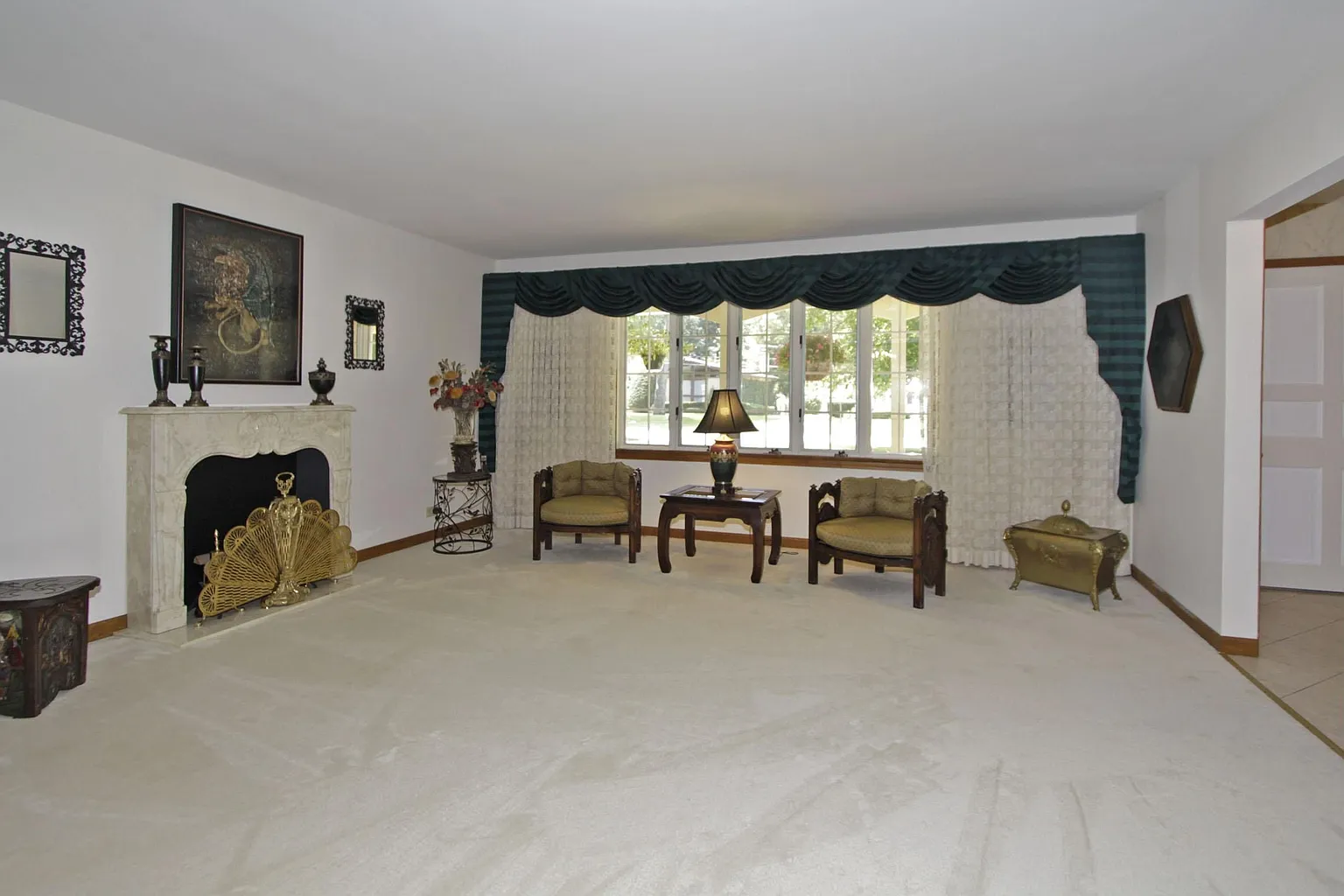 107 N Hickory Ave photo 1