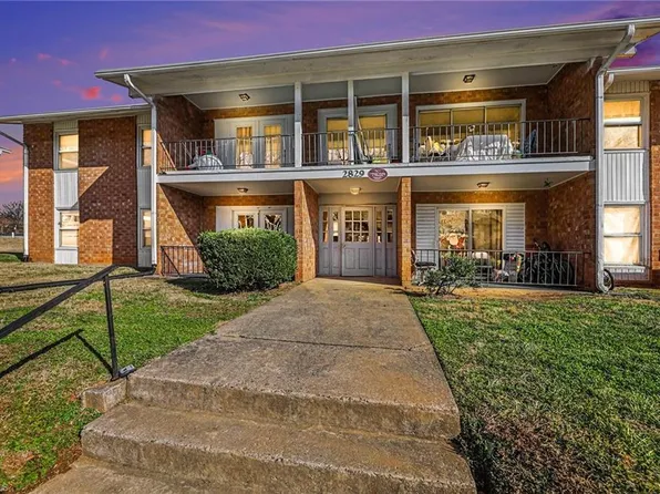 2829 N Ohenry Blvd APT C, Greensboro, NC 27405