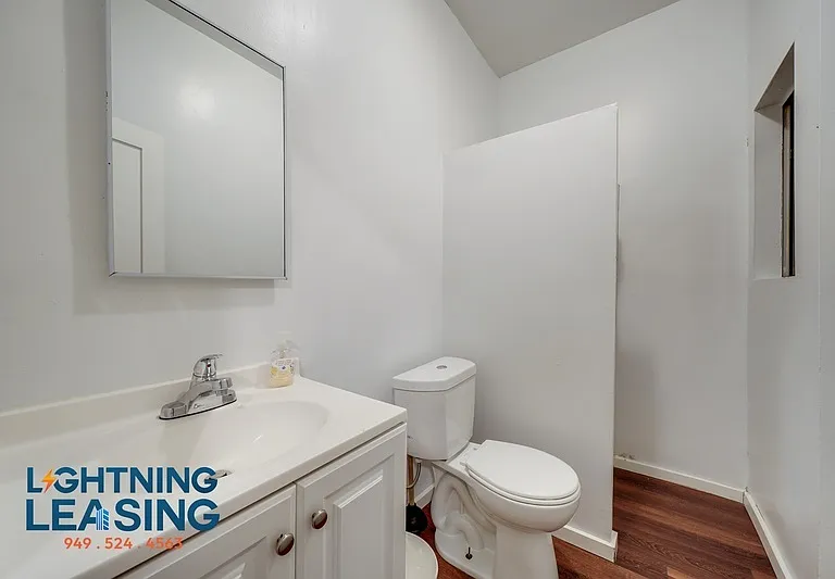 1420 S Flower St #7 — Photo 7