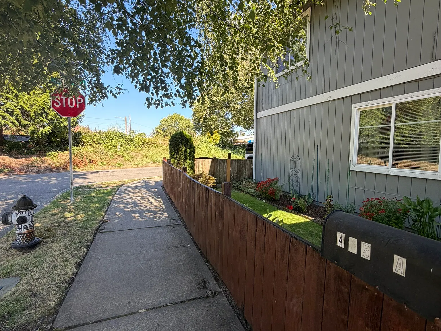 2 bed, 670 sqft, $2,000 — Photo 3