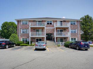 3 Karen Cir APT 21, Billerica, MA 01821