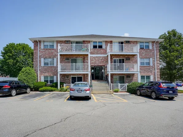 3 Karen Cir APT 21, Billerica, MA 01821
