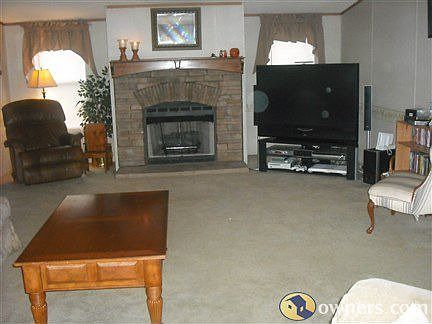 Livingroom with gas fireplace.