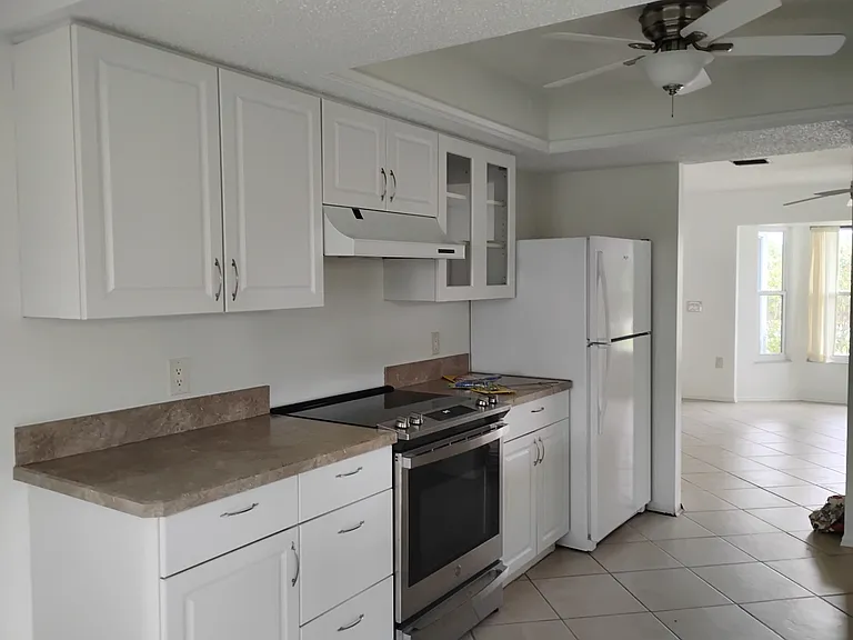 10299 Willmington Blvd — Photo 11