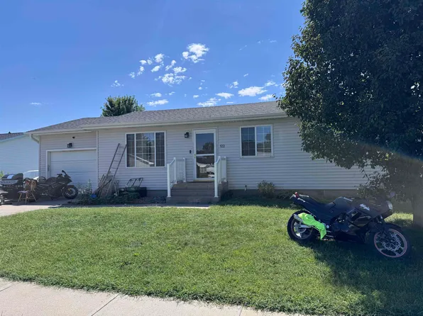 122 E Paul St, Hastings, NE 68901