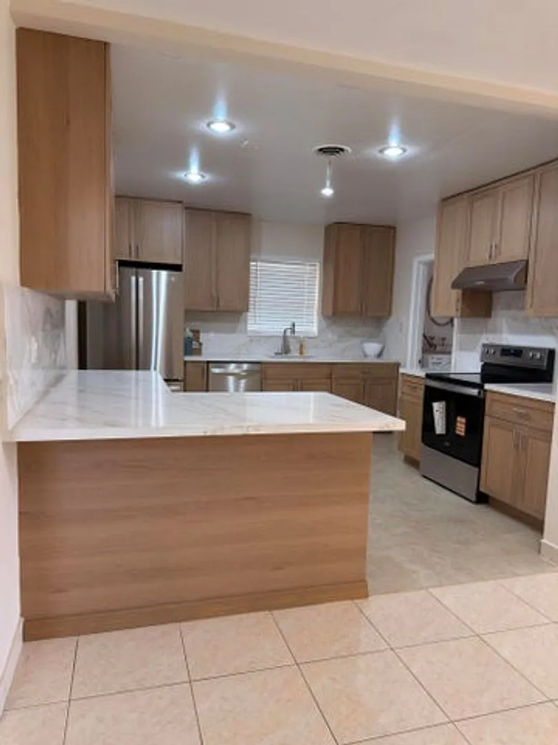 7500 SW 98TH Court, Miami, FL 33173 - 3110 — Photo 3