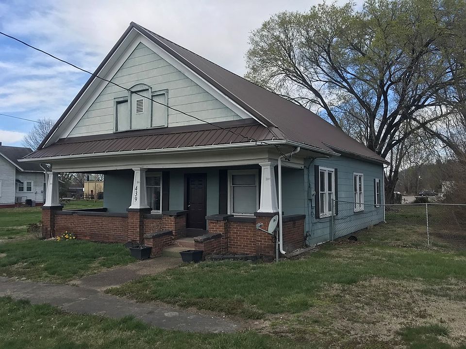 2nd image of 439 South St