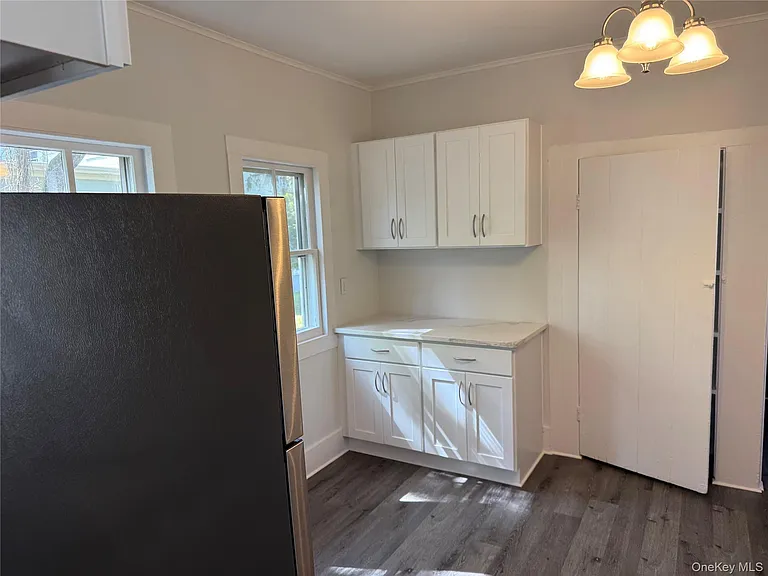 805 Main St — Photo 14