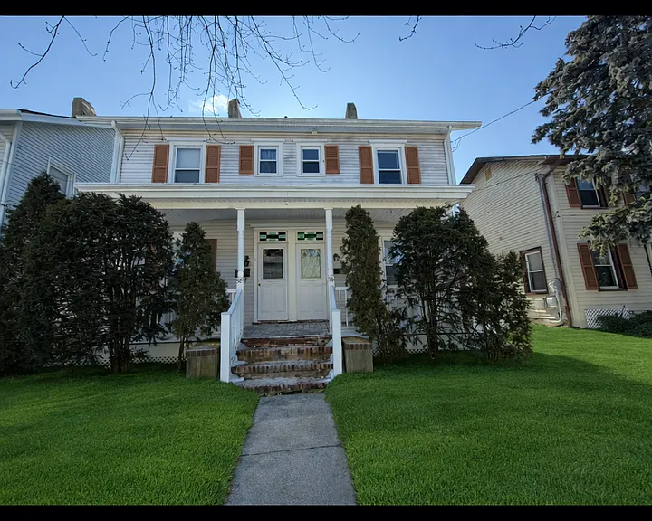 96-98 Wallace St — Photo 1