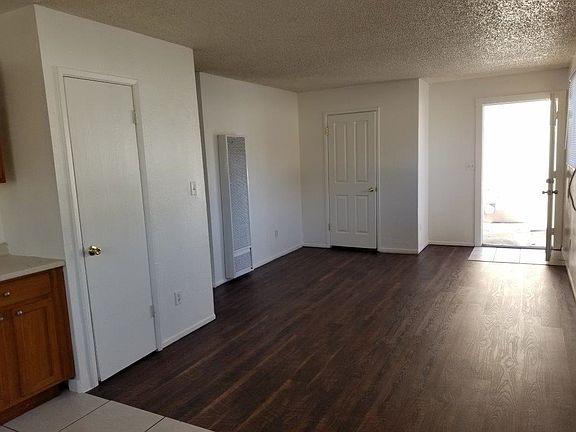 3rd image of 2107 15th Ave APT B