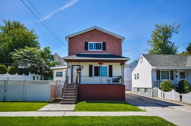 1st image of 163 Sterling Ave