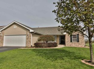 8617 Blue River Rd, Rockford, IL 61107